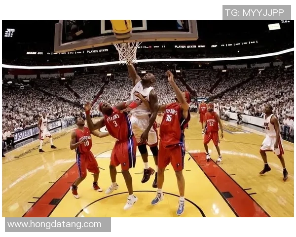 小牛与热火激战第六场精彩回顾与赛后分析全景呈现