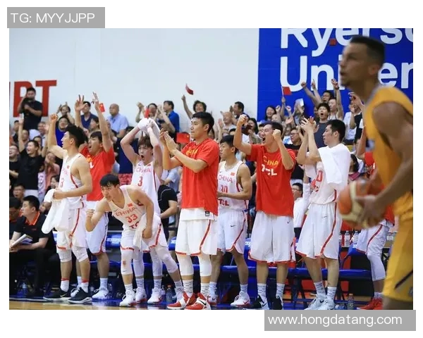 中国男篮蓝队迎战加拿大国家队力争在国际赛场上展现实力与风采