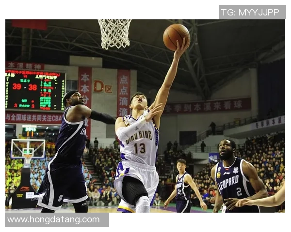 雄鹿与步行者第一节精彩对决回顾球员表现与战术分析